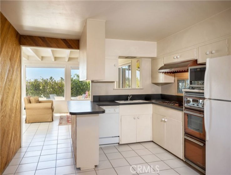 2 Bed Home for Sale in Newport Beach, California