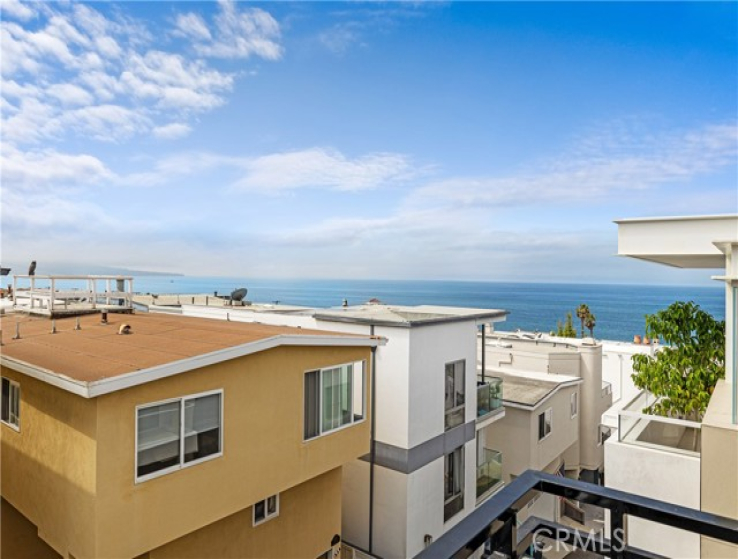 4 Bed Home to Rent in Manhattan Beach, California