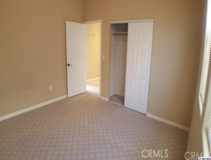 3 Bed Home to Rent in Glendale, California