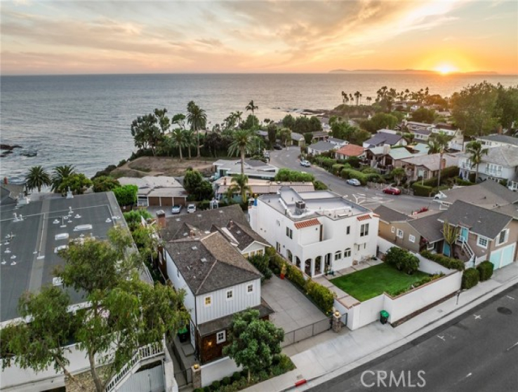 4 Bed Home for Sale in Laguna Beach, California