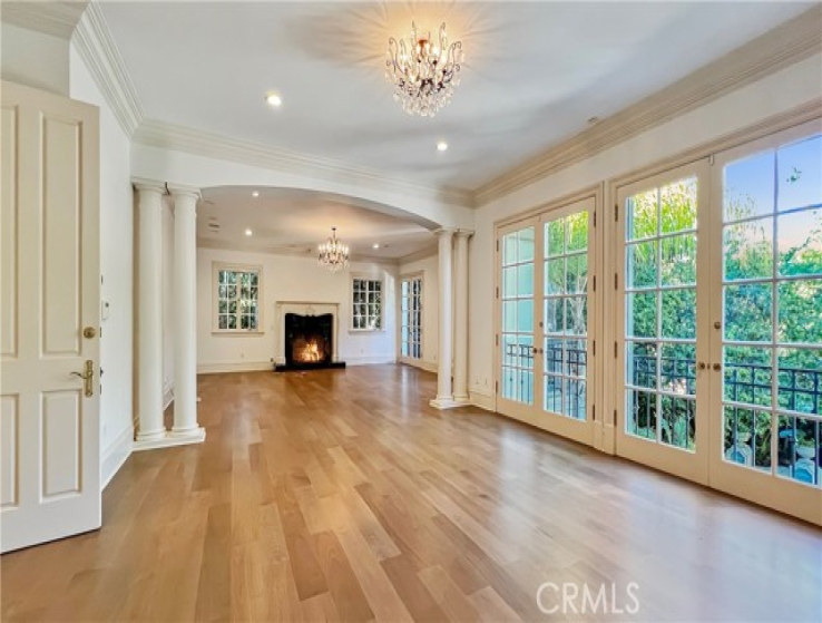 6 Bed Home for Sale in Beverly Hills, California