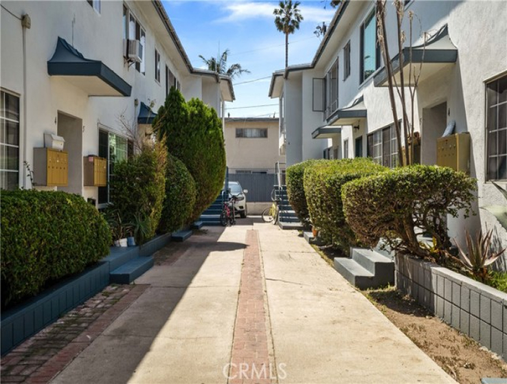  Income Home for Sale in Los Angeles, California