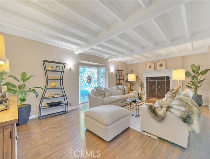 4 Bed Home for Sale in Los Angeles, California