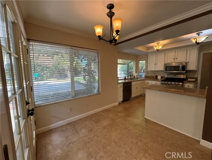 4 Bed Home to Rent in West Hills, California