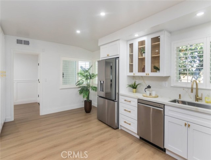 3 Bed Home for Sale in Woodland Hills, California