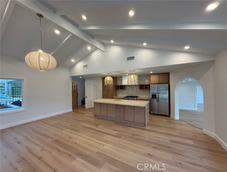 3 Bed Home to Rent in Corona del Mar, California