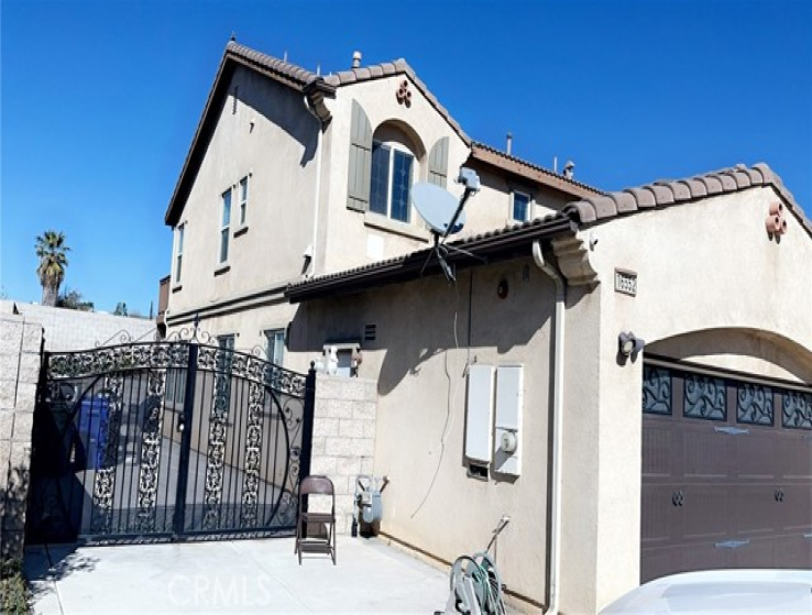 5 Bed Home to Rent in Fontana, California