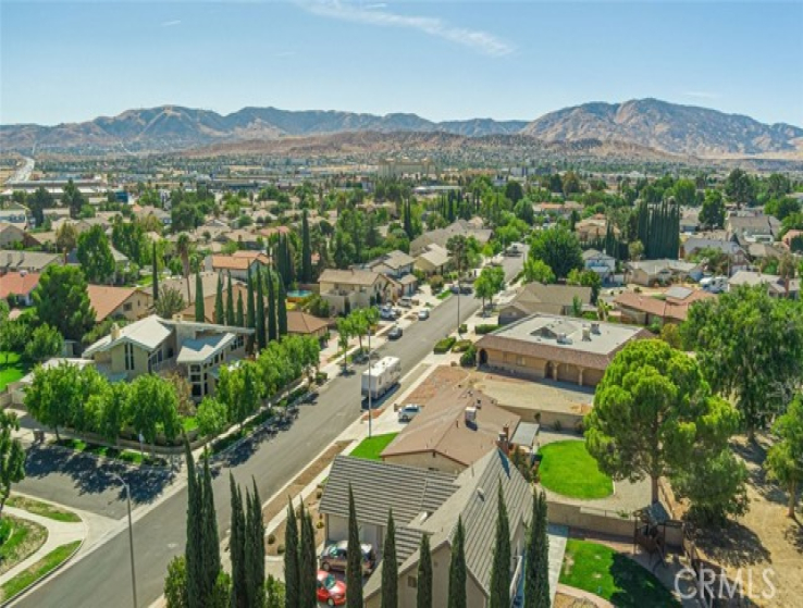 3 Bed Home to Rent in Palmdale, California