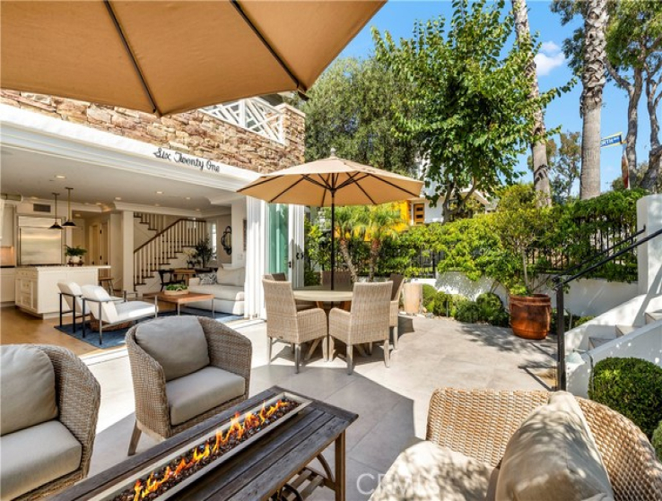 3 Bed Home for Sale in Corona del Mar, California