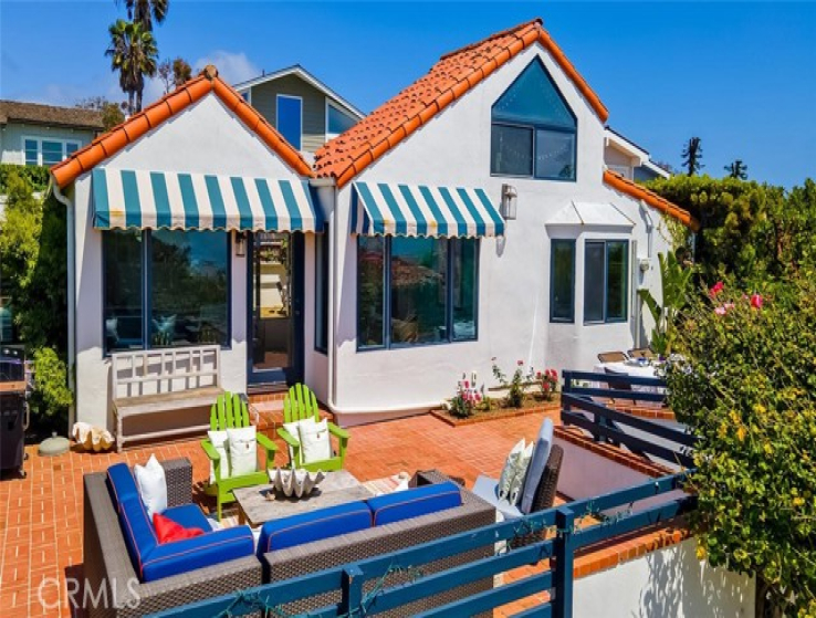 2 Bed Home to Rent in Laguna Beach, California