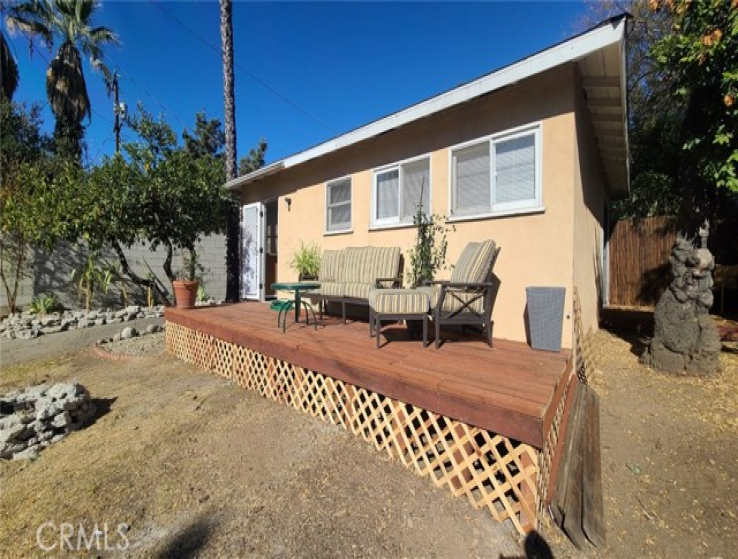 3 Bed Home to Rent in Altadena, California