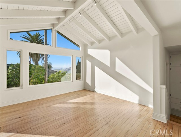 3 Bed Home for Sale in Laguna Beach, California