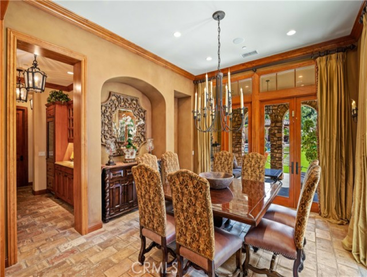 6 Bed Home for Sale in Calabasas, California