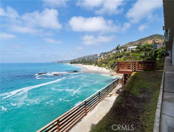 2 Bed Home for Sale in Laguna Beach, California