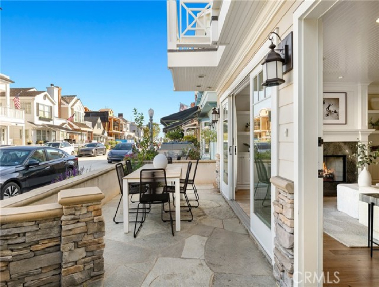 4 Bed Home for Sale in Newport Beach, California