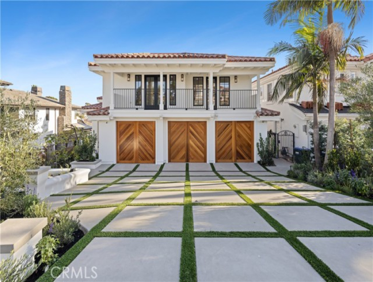 4 Bed Home for Sale in Newport Beach, California