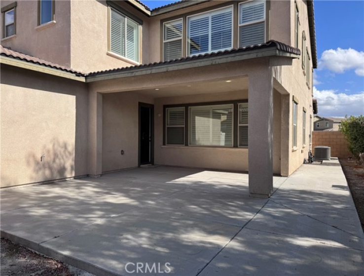 5 Bed Home to Rent in Chino, California