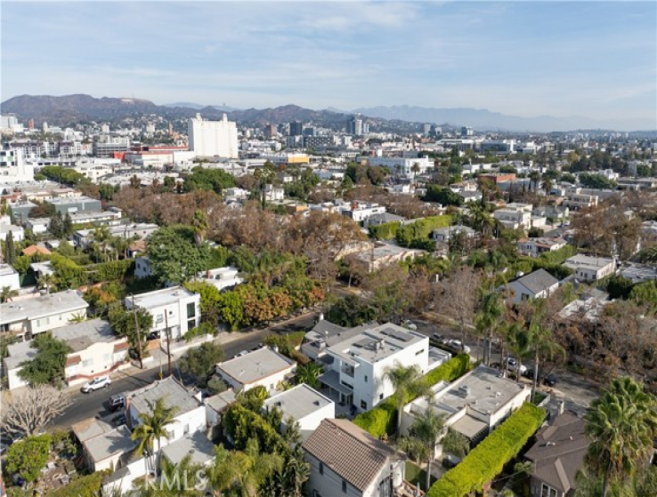 5 Bed Home for Sale in Los Angeles, California