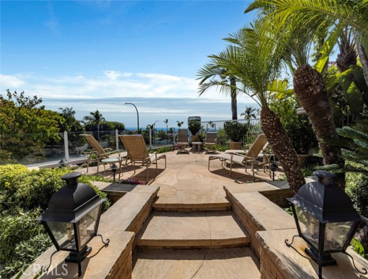 3 Bed Home for Sale in Corona del Mar, California