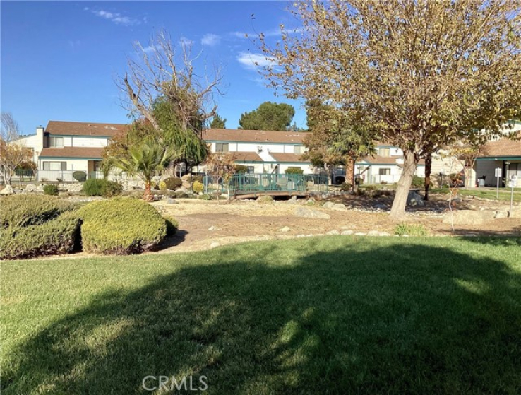 2 Bed Home to Rent in Lancaster, California