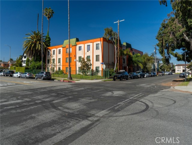  Commercial for Sale in Los Angeles, California