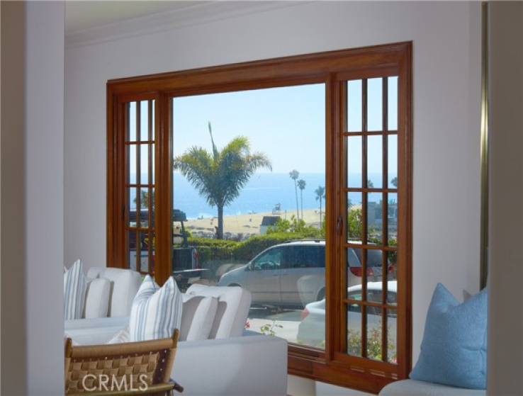 4 Bed Home for Sale in Corona del Mar, California