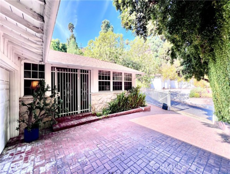 4 Bed Home for Sale in Beverly Hills, California