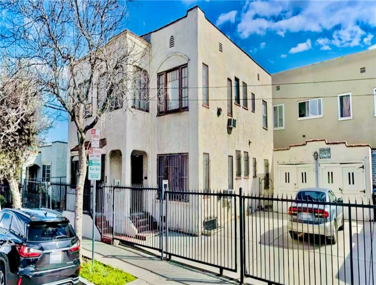  Income Home for Sale in Los Angeles, California