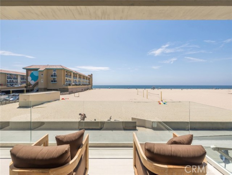 4 Bed Home to Rent in Hermosa Beach, California