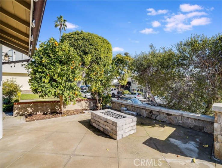 5 Bed Home for Sale in Corona del Mar, California