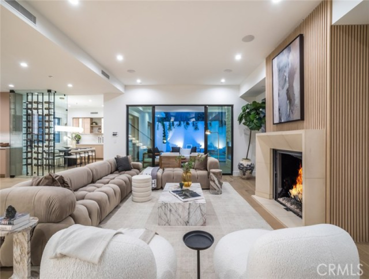 5 Bed Home for Sale in Studio City, California