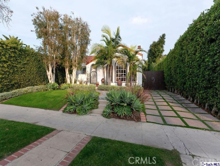 3 Bed Home for Sale in Los Angeles, California