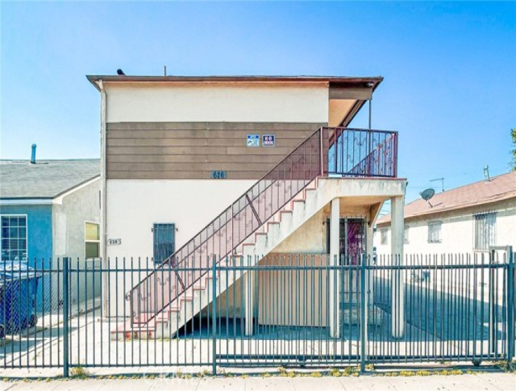  Income Home for Sale in Los Angeles, California