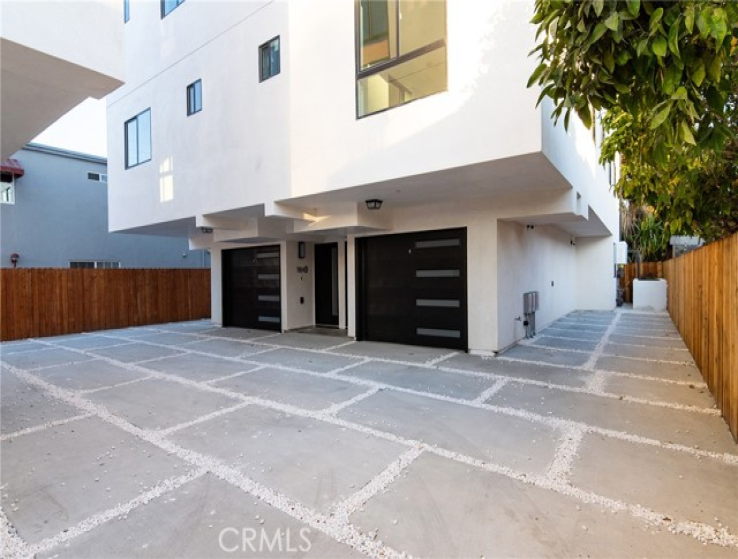  Income Home for Sale in Los Angeles, California