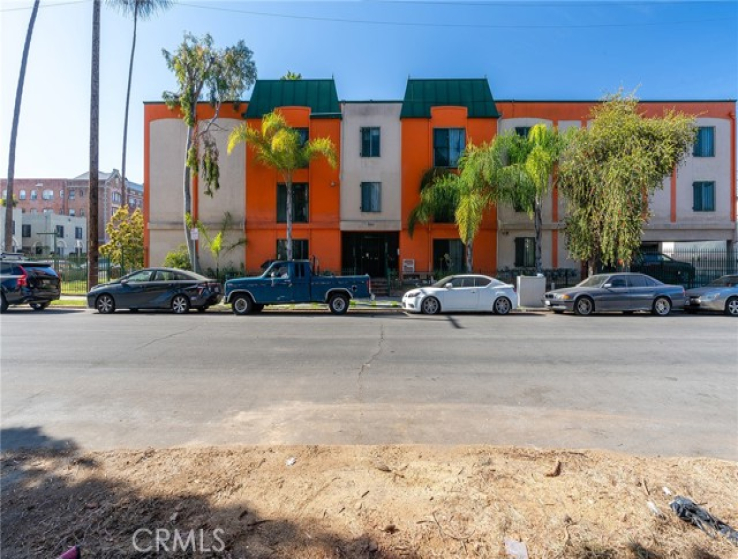  Commercial for Sale in Los Angeles, California