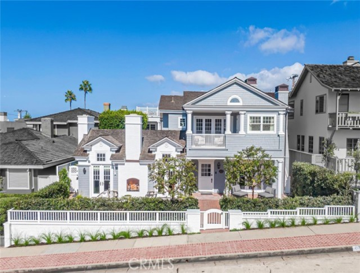 6 Bed Home for Sale in Corona del Mar, California