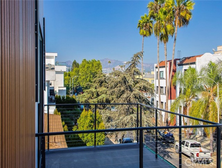  Income Home for Sale in Los Angeles, California