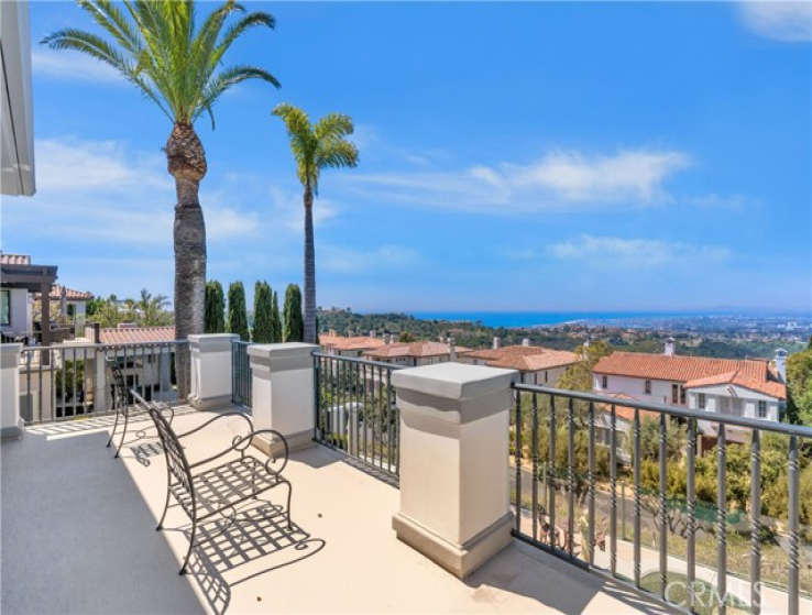 6 Bed Home to Rent in Newport Coast, California