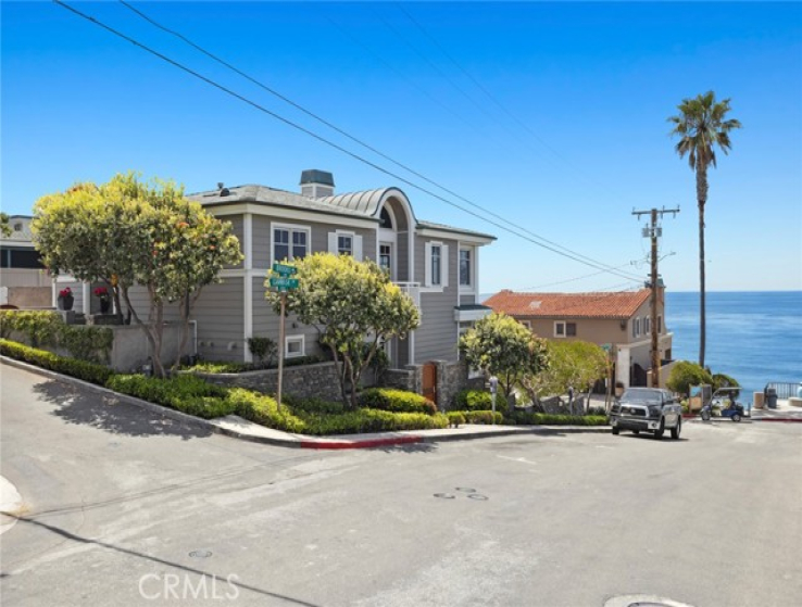 3 Bed Home for Sale in Laguna Beach, California