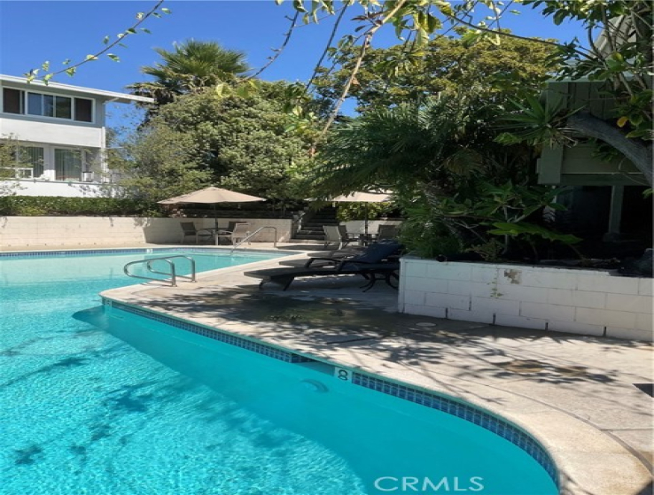 2 Bed Home to Rent in Corona del Mar, California