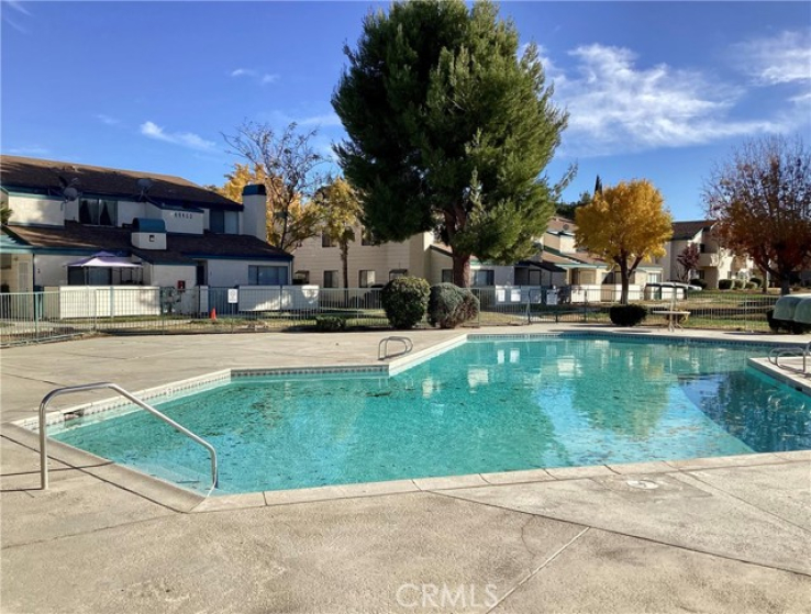 2 Bed Home to Rent in Lancaster, California