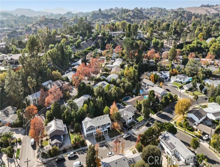 5 Bed Home for Sale in Woodland Hills, California