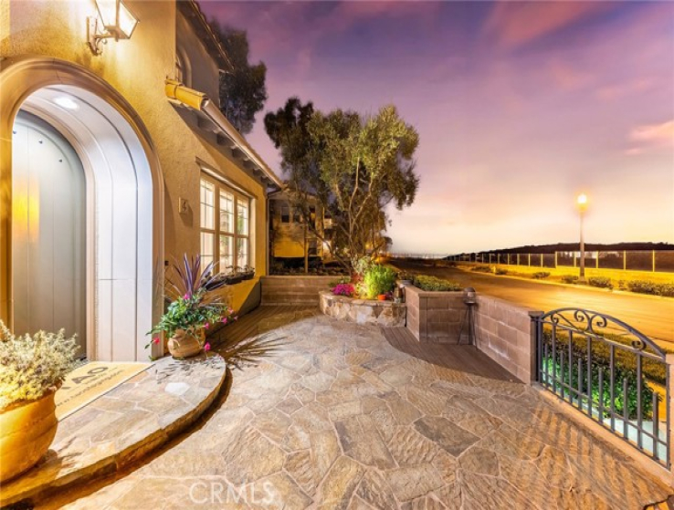 4 Bed Home for Sale in Newport Coast, California