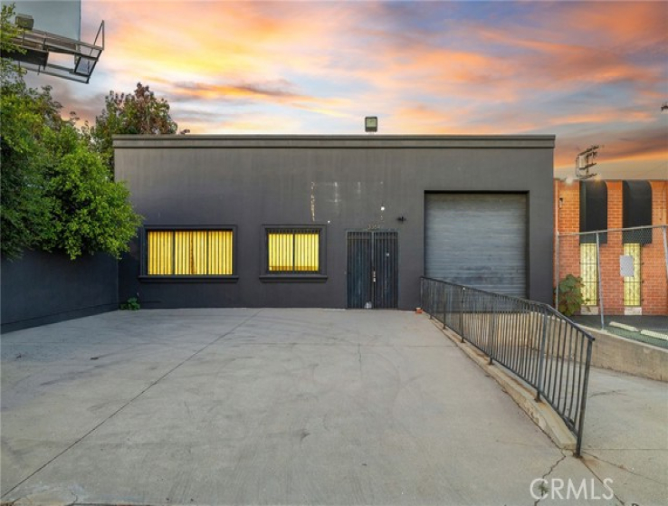  Commercial for Sale in Los Angeles, California