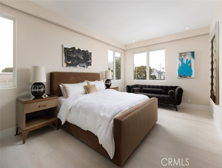 3 Bed Home for Sale in Corona del Mar, California