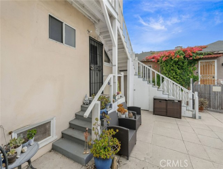  Income Home for Sale in Santa Monica, California