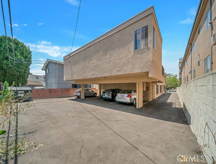  Commercial for Sale in Los Angeles, California