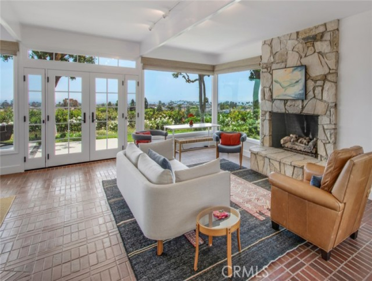 3 Bed Home for Sale in Corona del Mar, California