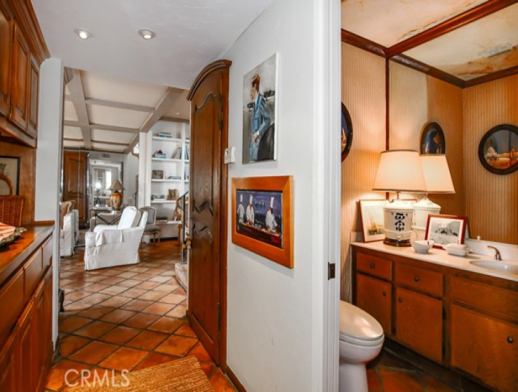 2 Bed Home for Sale in Corona del Mar, California