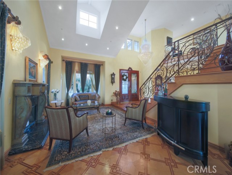 5 Bed Home for Sale in La Crescenta, California